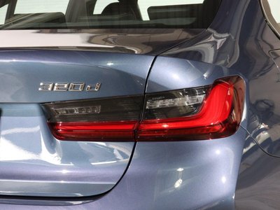 2025 BMW 3 SERIES 缩略图 12