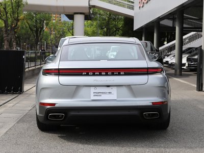 PORSCHE PANAMERA - 2