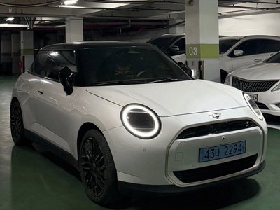 2024 MINI COOPER ELECTRIC — фото 1