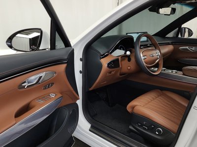 2023 Genesis GV70 photo 10