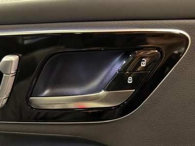 2025 Mercedes-BENZ GLC — миниатюра 51