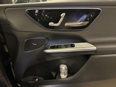 2025 Mercedes-BENZ GLC — миниатюра 47