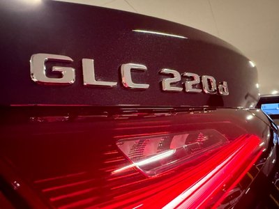 2025 Mercedes-BENZ GLC — миниатюра 19