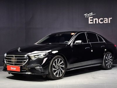 2026 Mercedes-BENZ E-CLASS photo 1