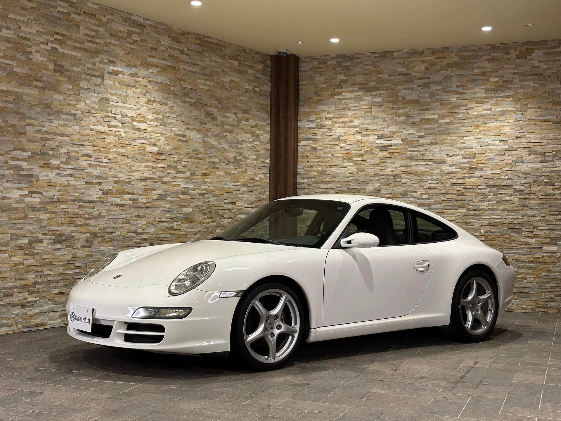 PORSCHE 911 - View 1