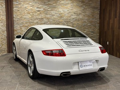 PORSCHE 911 - 8