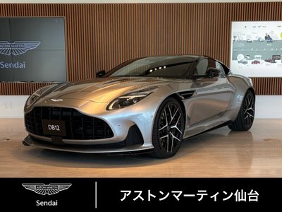 2026 Aston Martin DB12 照片 2