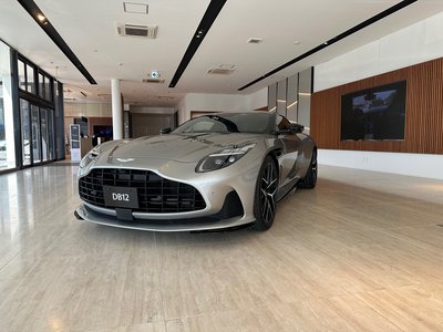 2026 Aston Martin DB12 照片 6