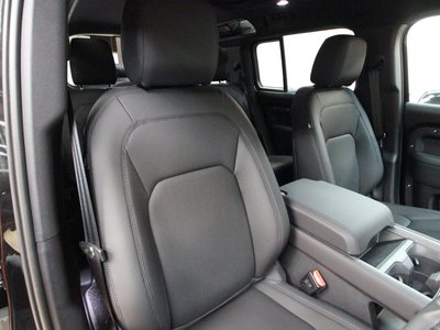 2026 LAND Rover DEFENDER — миниатюра 15