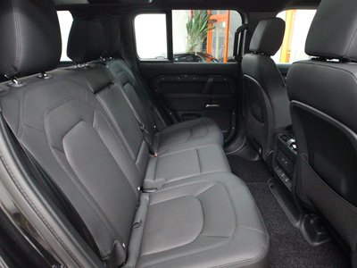 2026 LAND Rover DEFENDER — миниатюра 18