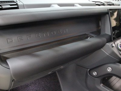 2026 LAND Rover DEFENDER — миниатюра 31