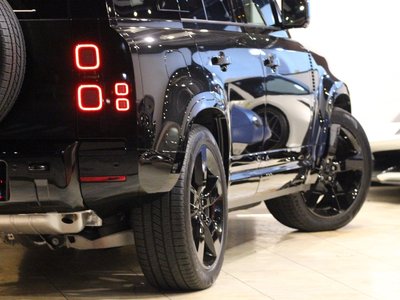 صورة 10 لـ 2026 LAND Rover DEFENDER