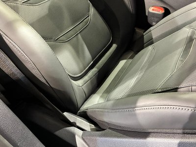 MERCEDES-BENZ GLC AMG - 8