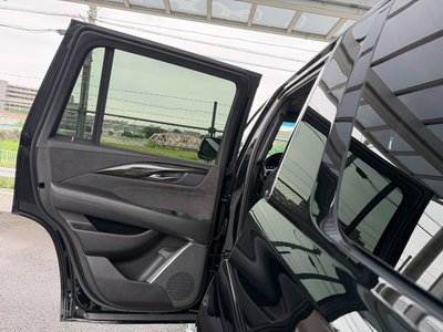 صورة مصغرة 40 لـ 2017 Cadillac ESCALADE