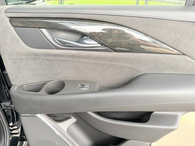 صورة مصغرة 46 لـ 2017 Cadillac ESCALADE