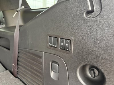 صورة مصغرة 58 لـ 2017 Cadillac ESCALADE