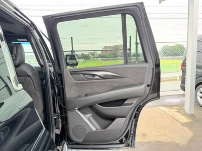 صورة مصغرة 45 لـ 2017 Cadillac ESCALADE