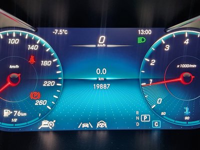 MERCEDES-BENZ GLC - 7