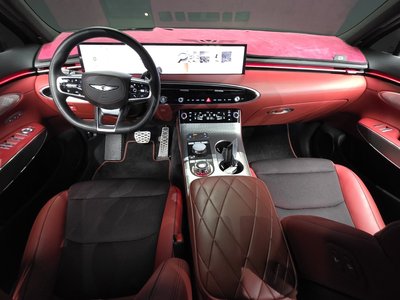 2024 Genesis GV70 photo 5