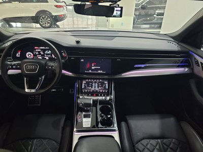 AUDI Q8 - 2