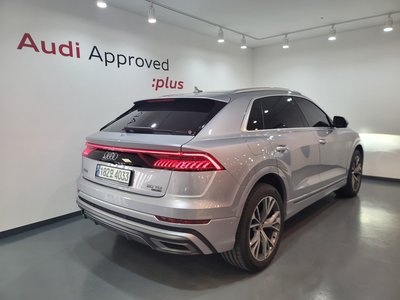 AUDI Q8 - 3