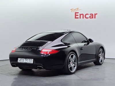 PORSCHE 911 - 4
