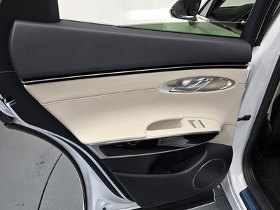 صورة مصغرة 15 لـ 2023 Genesis GV70