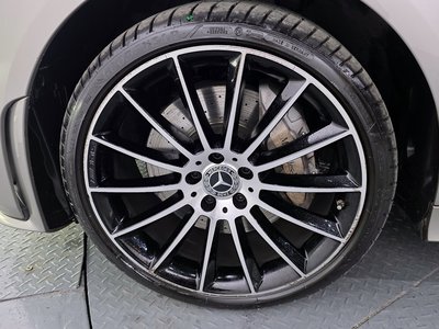 MERCEDES-BENZ CLS - 6