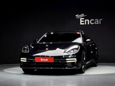 PORSCHE PANAMERA - 2