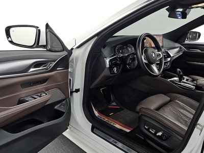 BMW 6 SERIES GT - 10