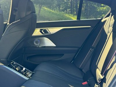 2025 BMW 8 SERIES — миниатюра 15