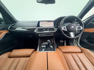 صورة 4 لـ 2019 BMW X5