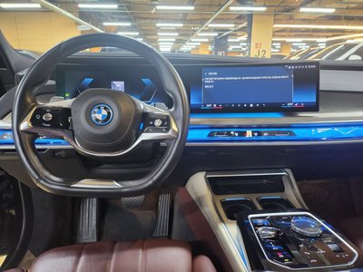 صورة 4 لـ 2024 BMW 7 SERIES