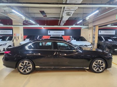 صورة 2 لـ 2024 BMW 7 SERIES
