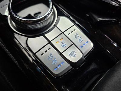 2020 Genesis G90 缩略图 12