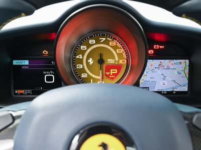 صورة مصغرة 16 لـ 2017 Ferrari 488 SPIDER
