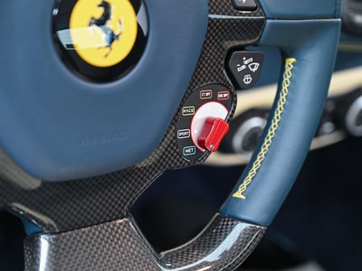 صورة مصغرة 28 لـ 2017 Ferrari 488 SPIDER