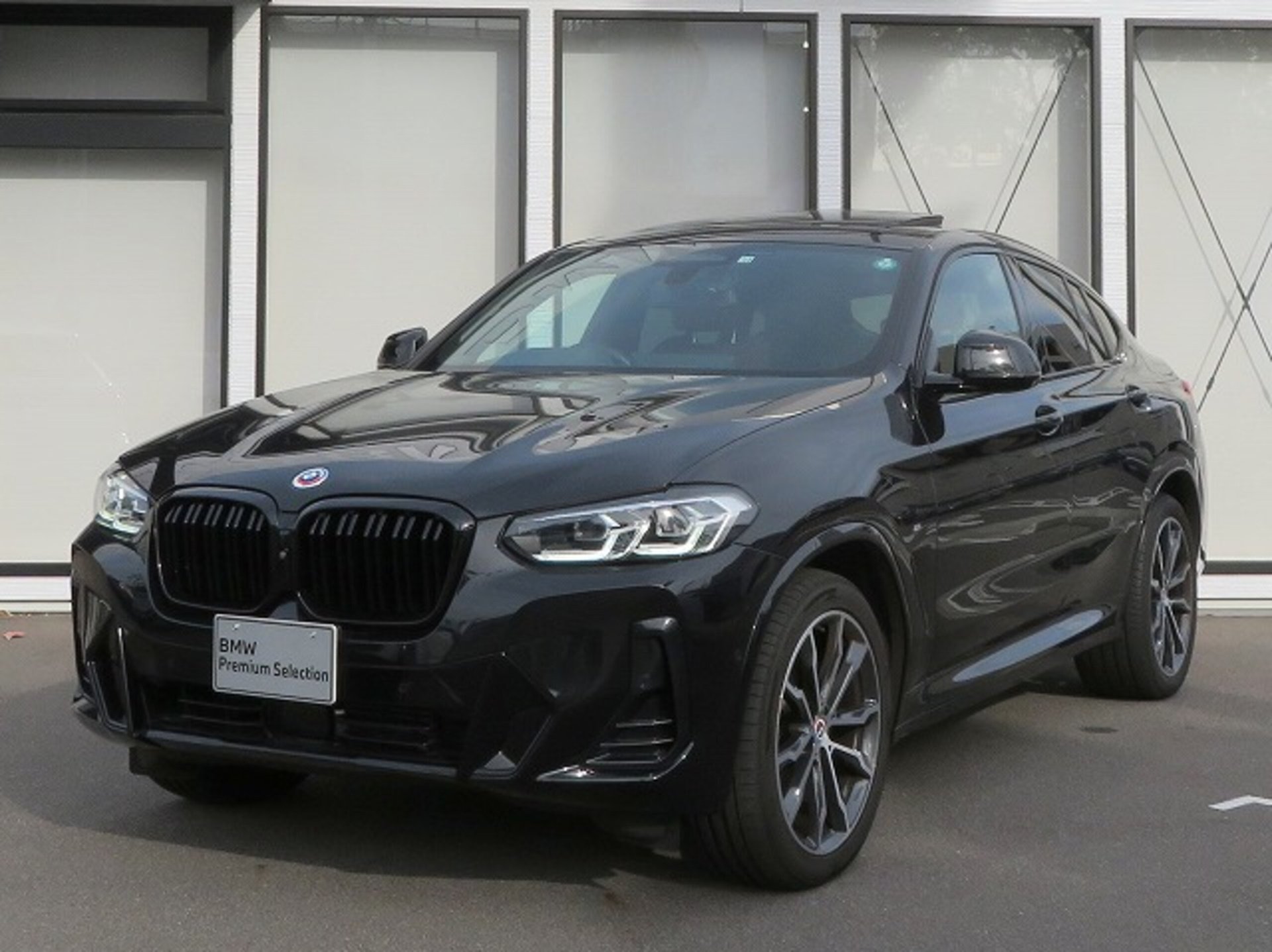 BMW X4 - View 1