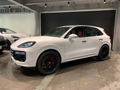 PORSCHE CAYENNE - 5