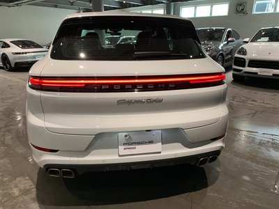 PORSCHE CAYENNE - 8
