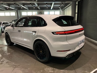 PORSCHE CAYENNE - 7