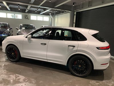 PORSCHE CAYENNE - 6