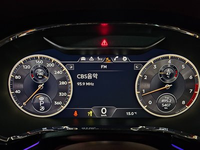 2022 Bentley FLYING SPUR 照片 9