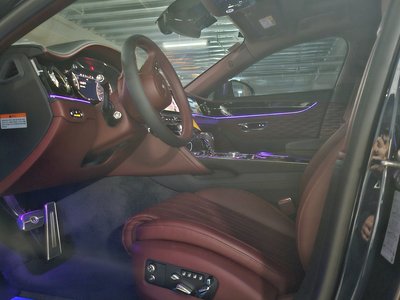 2022 Bentley FLYING SPUR 照片 8