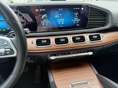 MERCEDES-BENZ GLE - 10