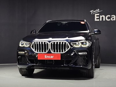 2021 BMW X6 照片 2