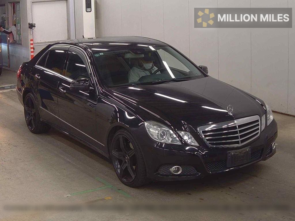 MERCEDES-BENZ E-CLASS - View 1