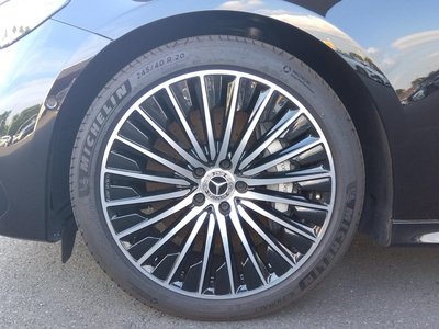 MERCEDES-BENZ E-CLASS - 6