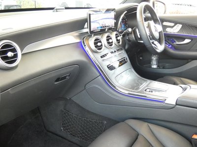 MERCEDES-BENZ GLC - 9