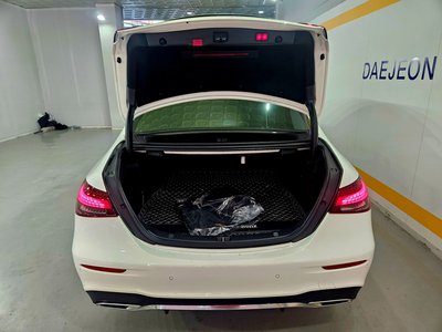 MERCEDES-BENZ E-CLASS - 6